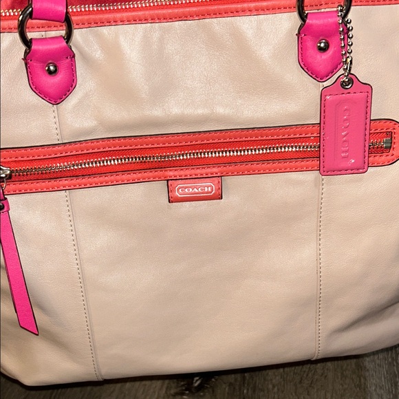 Coach Daisy Spectator Leather Emma Tote Bag - Picture 15 of 16